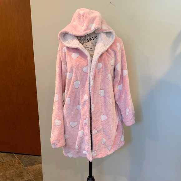 Colsie Pink Heart Short Warm Fleece Robe Women’s XS / Small - Picture 1 of 7